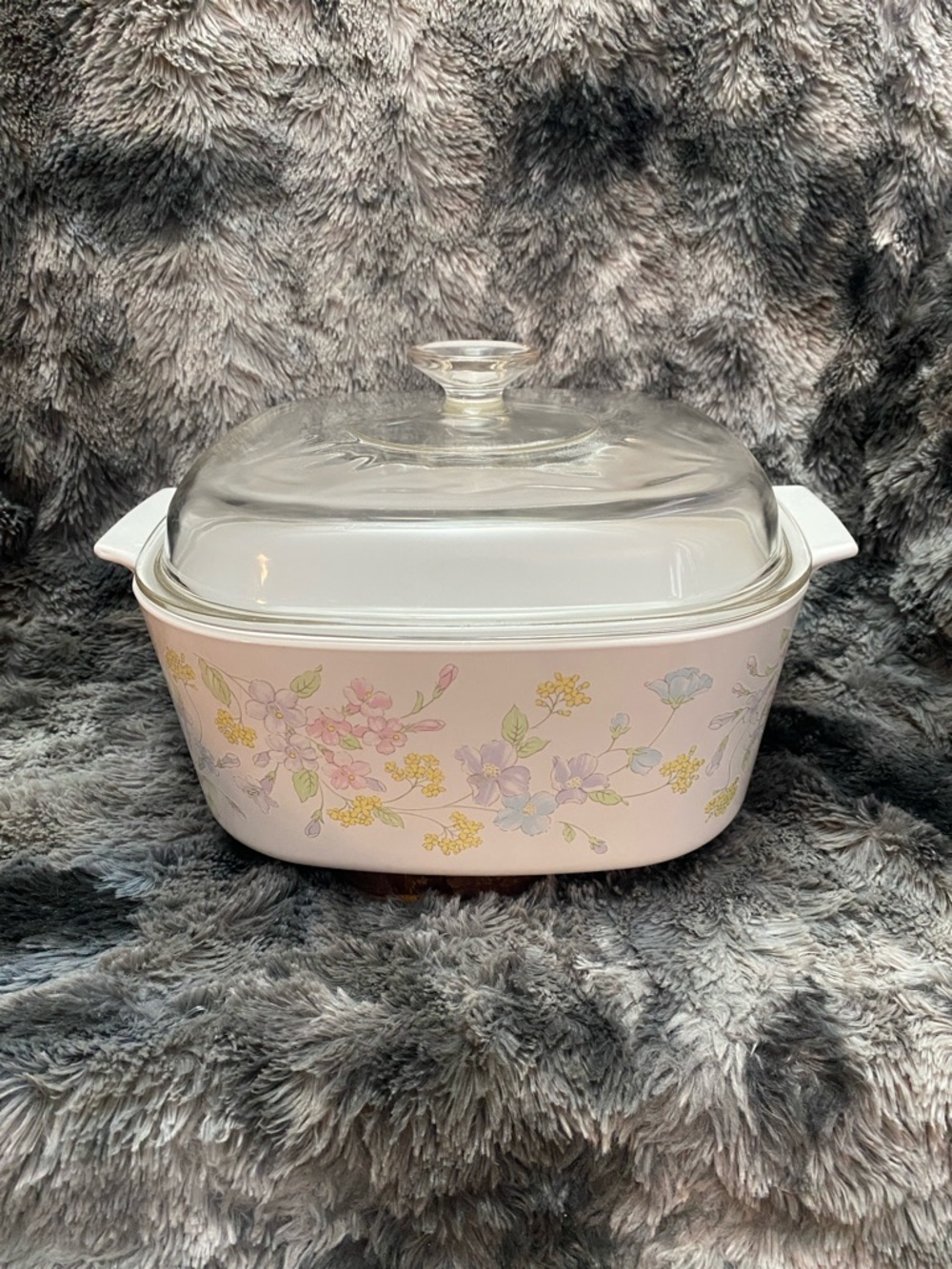 RARE PATTERN Corningware Pastel Bouqet Pattern 5 Liters
Casserole Dish